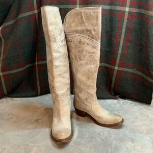 Frye Jane Tall Cuff Boot Distressed Cream Leather Equestrian Block Heel EUC 7B